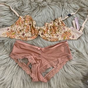 NWT VS Floral Bra(32DD) and Panty(S) set